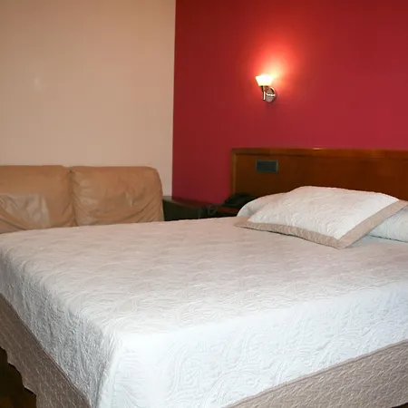 Virgen De Covadonga 3* Onís