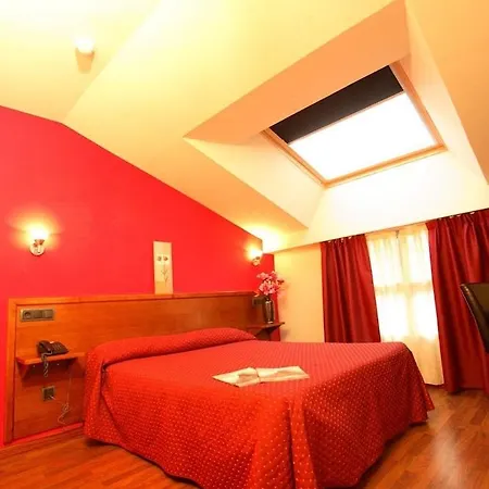 Virgen De Covadonga Hotel