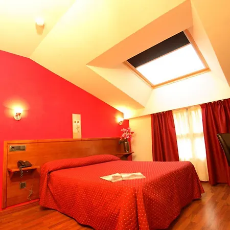 Virgen De Covadonga Hotel