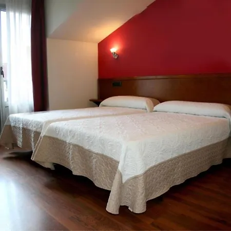 Virgen De Covadonga Hotel