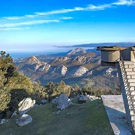 Virgen De Covadonga 3* Onís