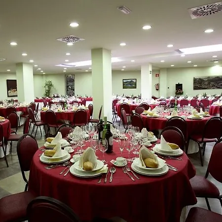 Virgen De Covadonga 酒店 Onís