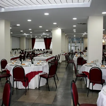 Virgen De Covadonga 酒店 Onís