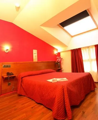 Virgen De Covadonga 3* Onís