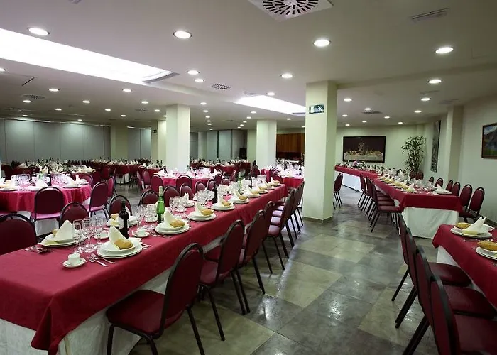 Hotel Virgen De Covadonga 3*