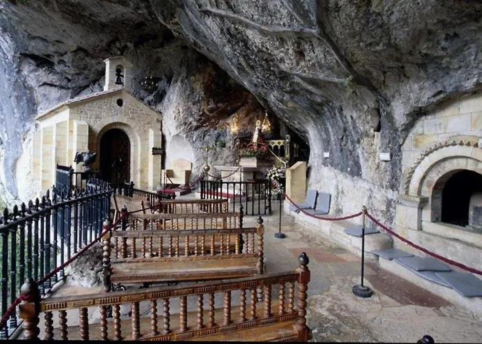 Virgen De Covadonga Hotel Onís